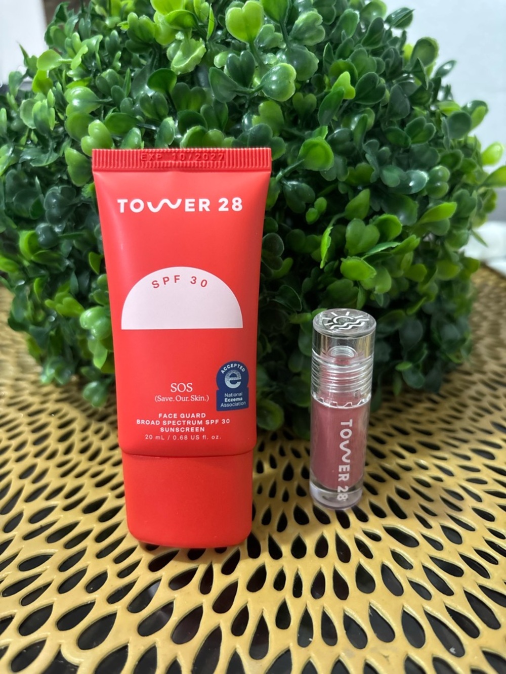 Tower 28 Face Guard SPF 30 Sunscreen - & Mini pistachio lippie